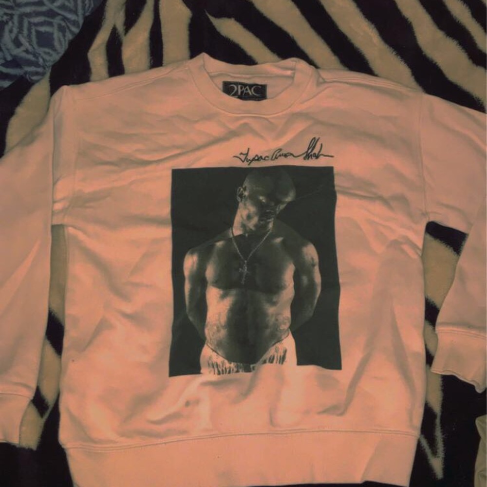 a 2pac sweater